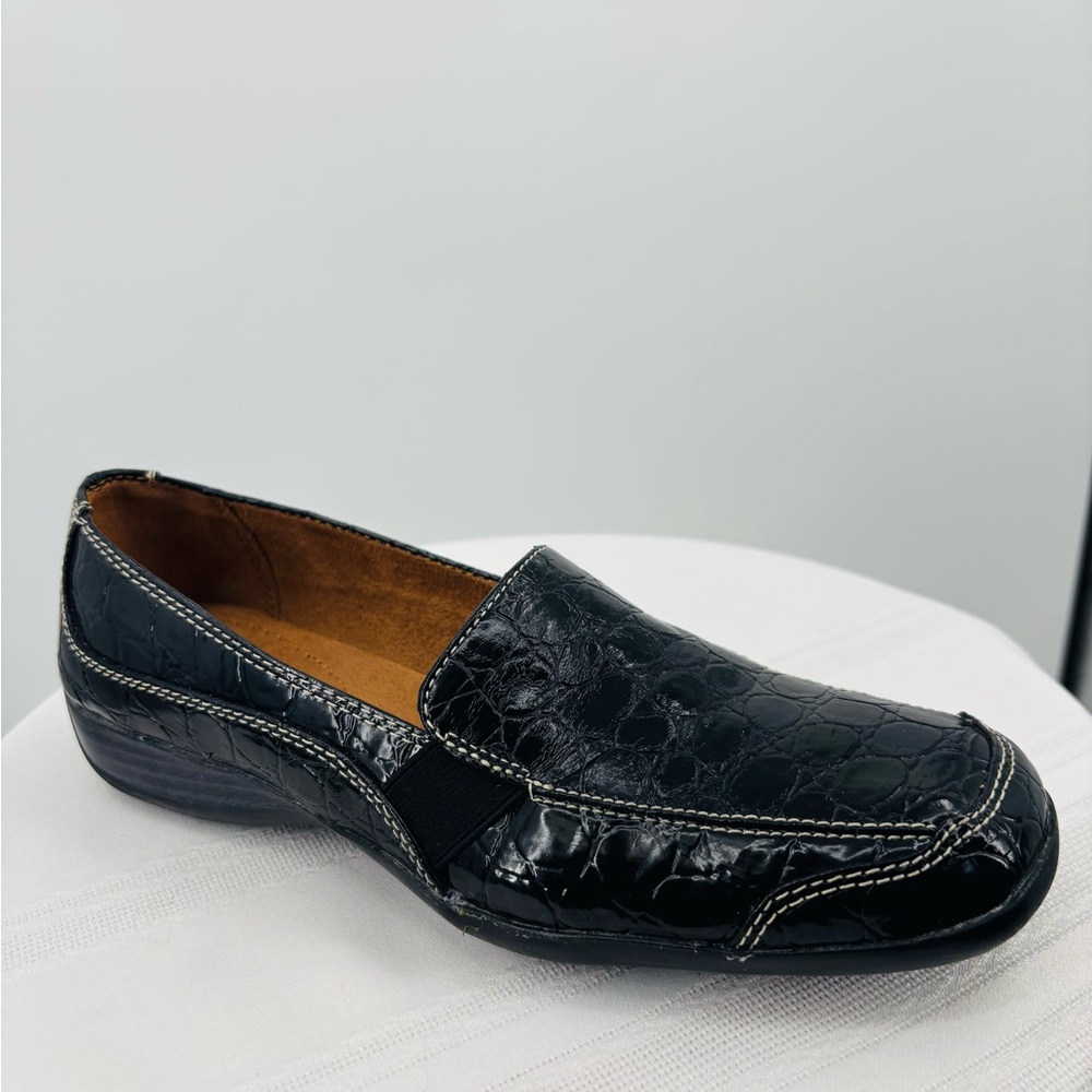 Naturalizer "Camelia" Natural Soul Black Faux Croc, Size 7.5